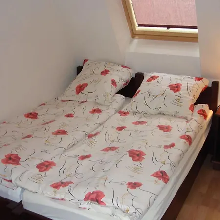 2-level With 2 Bedrooms, Apartment Rewal