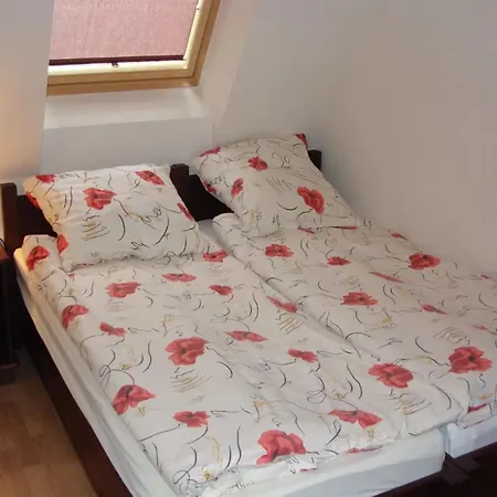 Apartment 2-level With 2 Bedrooms,