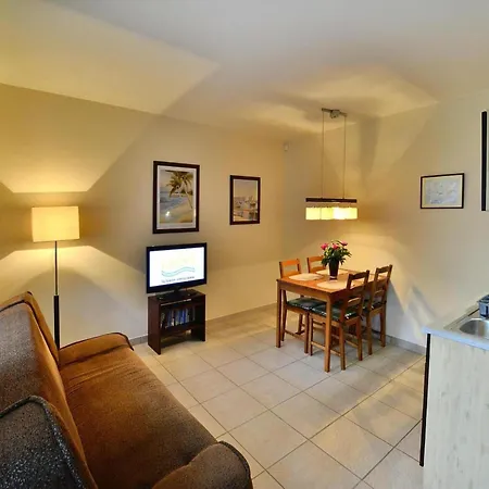 2-level With 2 Bedrooms, Apartment Rewal