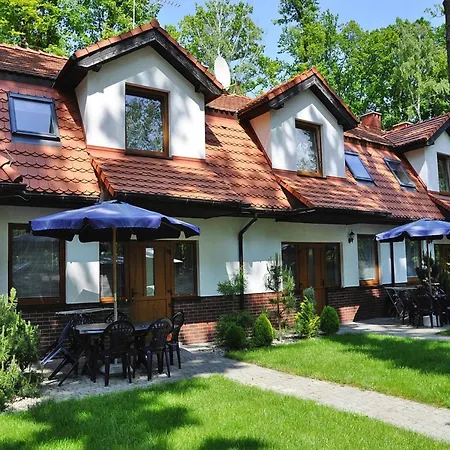 2-level With 2 Bedrooms,